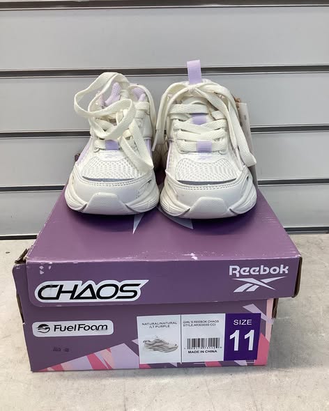 Reebok Girls Chaos Running Sneaker, size 11