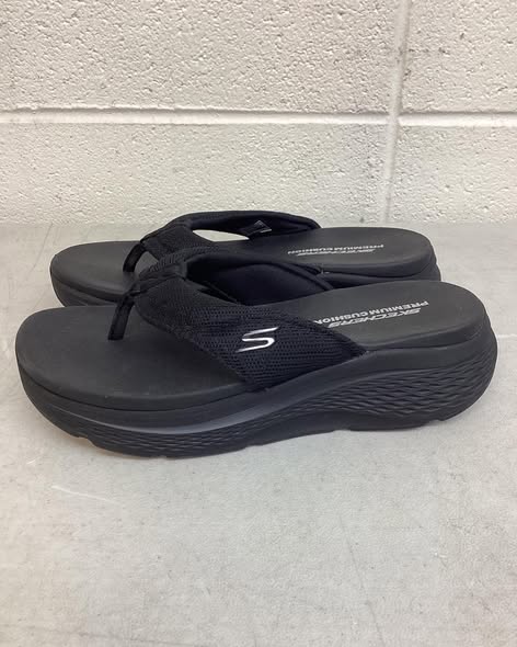 Skechers Women's Flip-Flop size 7