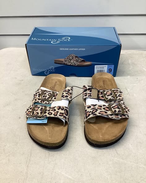 Mountain Sole Women's Double Buckle Leather Sandal Size 9
