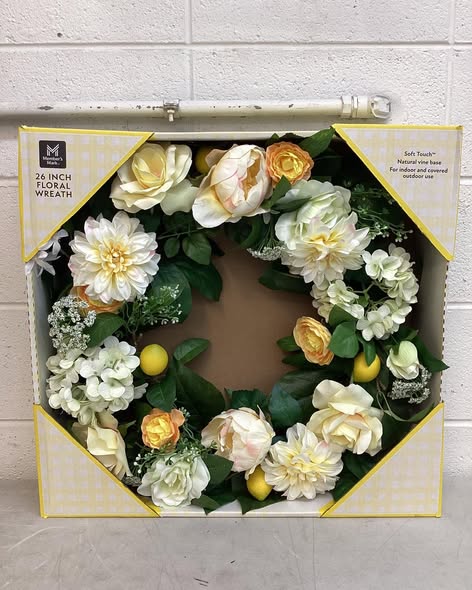 Member’s Mark 26" Floral Wreath