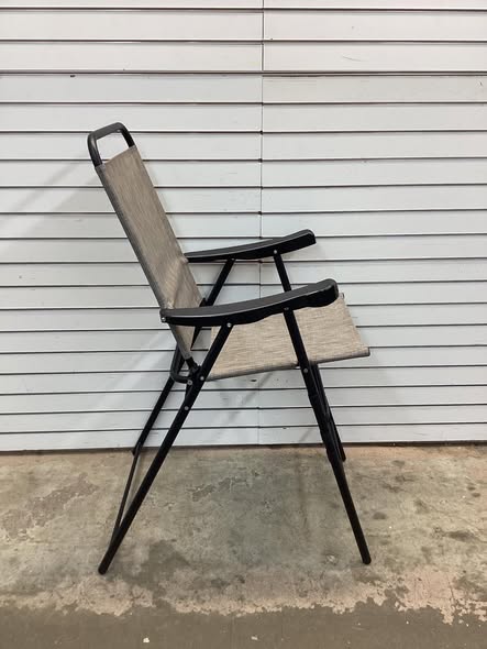 Patio Folding Bar Stool Set of 4 with Metal Frame and Footrest