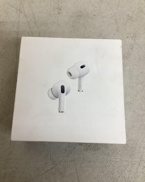 AirPods Pro 2nd generation with MagSafe Case USB‑C