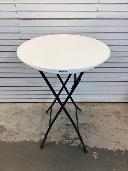 Lifetime 33-Inch Round Bistro Table