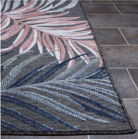 Safavieh Bahama Indoor/Outdoor Rug Collection 5’3” x 7’6”