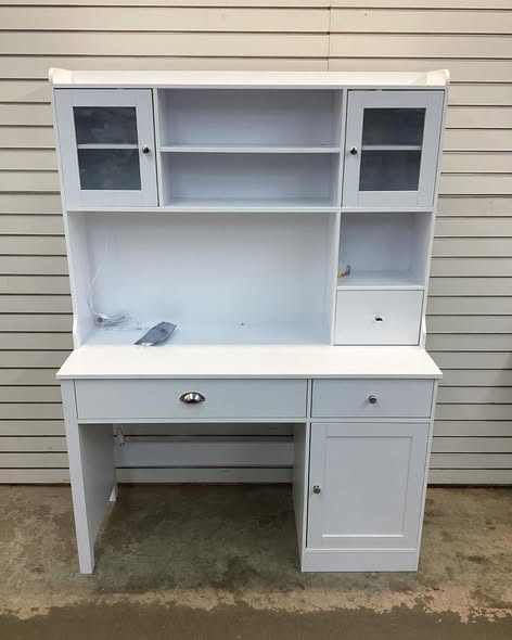 47.2"W Wooden Computer Desk With Hutch And Led Lighting, White.