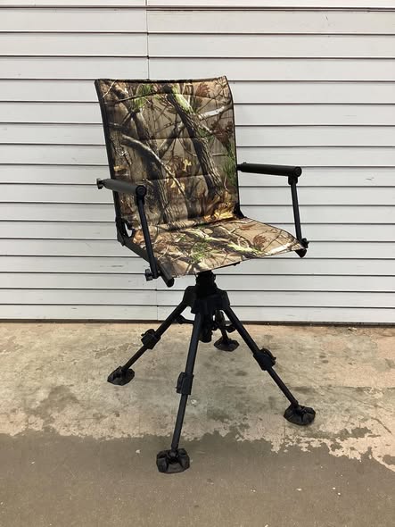 Swivel Hunting Chair with 4 360° Adjustable Legs Folding Silent Swivel Blind Chair Camouflage