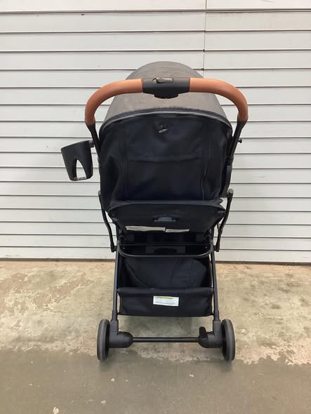 Lightweight Baby Stroller with One-Hand Folding, Extendable Canopy, Storage