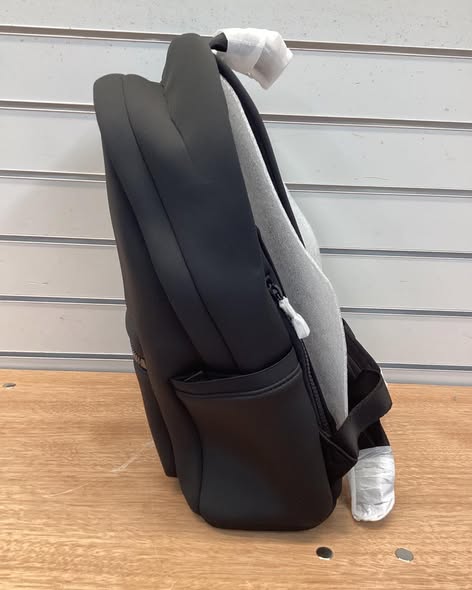 Dagne Dover Dakota Medium Neoprene Backpack