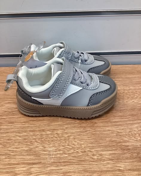 Carter's Toddler Boys Sneaker size 5