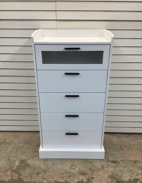 HOSTACK Modern 5 Drawer Dresser, Tall White Dresser Chest of Drawers with Metal Handles, Wood Dressers Storage Cabinet with Anti-Drop Fence & Fluted Glass for Living Room, Entryway, White