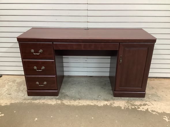 Heritage Hill Office Desk
