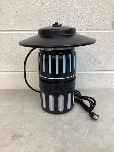 Dynatrap UV 1/2-Acre Black Insect and Mosquito Trap