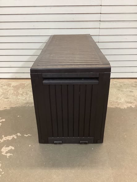 Keter Comfy 71 Gallon Durable Resin Outdoor Storage and Organization Deck Box Ideal For Garden Patio Furniture and Supplies