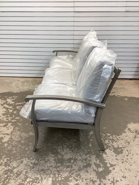 Nettleton Aluminum 3-Seat Outdoor Patio Sofa With Light Gray Cushions