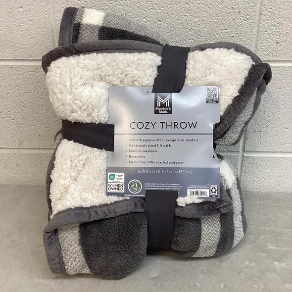 Member's Mark Cozy Throw, 60" x 72"