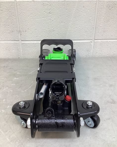 OEMTOOLS 24841 2 1/2 Ton Trolley Jack, 5,000 Lb Capacity, Automobile Floor Jack, Portable Car Jack, Manual Car Jack, Use for an Easy Car Jack.