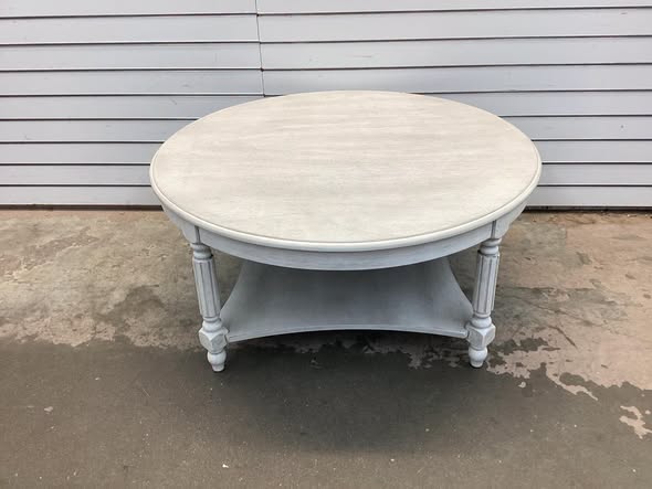 Galano Round Coffee Table with Solid Wood Legs in Antique White