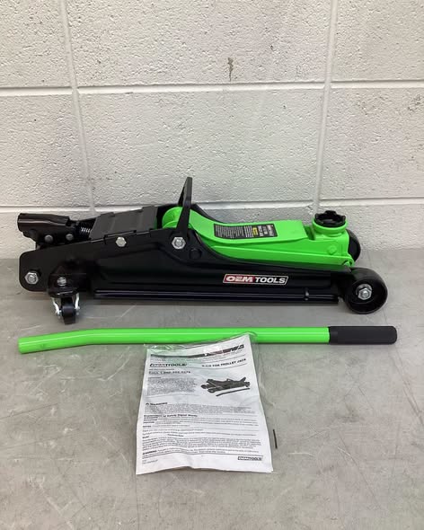 OEMTOOLS 24841 2 1/2 Ton Trolley Jack, 5,000 Lb Capacity, Automobile Floor Jack, Portable Car Jack, Manual Car Jack, Use for an Easy Car Jack.