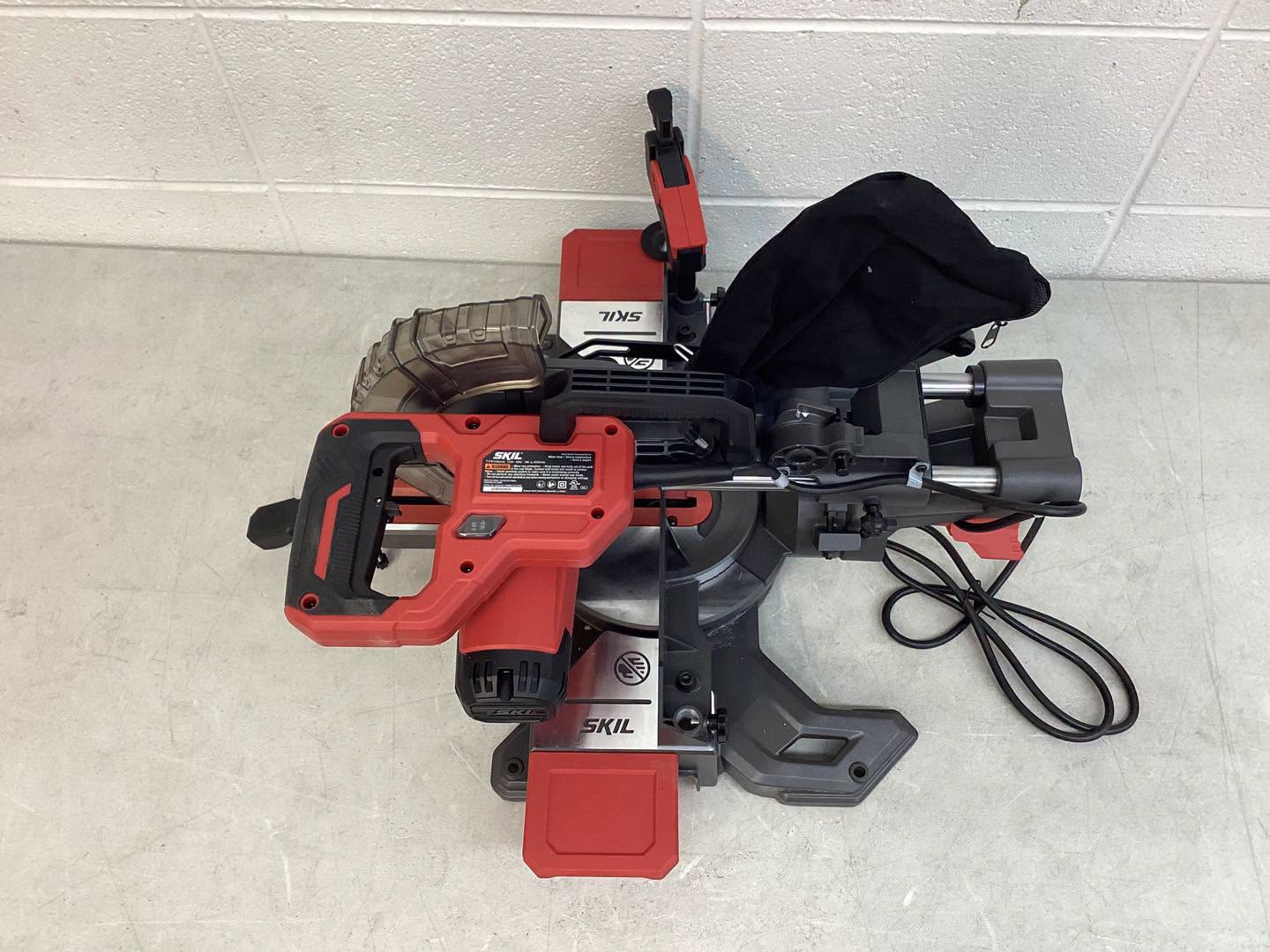Skil 10 AMP 7-1/4 IN. SINGLE BEVEL SLIDING MITER SAW