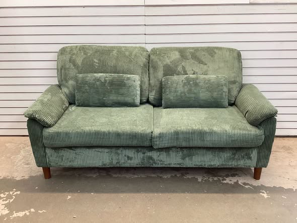 71-inch Corduroy 2-seater Sofa with solid wood frame, spring seat cushion and two throw pillows-Green