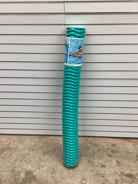 Member's Mark Deluxe Pool Noodle