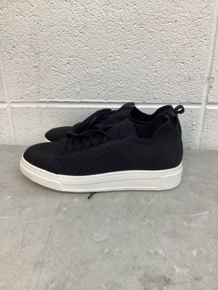 White Mountain Women's Lace-Up Sneaker Size 9M Black