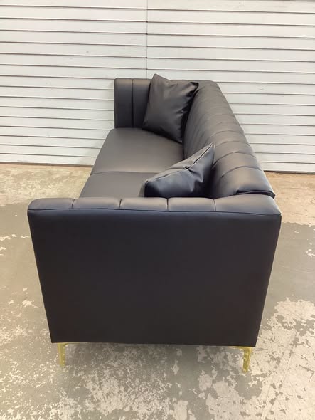 Dreiling 77.6" Faux Leather Tuxedo Arm Sofa By Willa Arlo