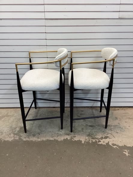 Velora Upholstered 25.8" Counter Stool, Modern Sleek Bar Chair (Set of 2)