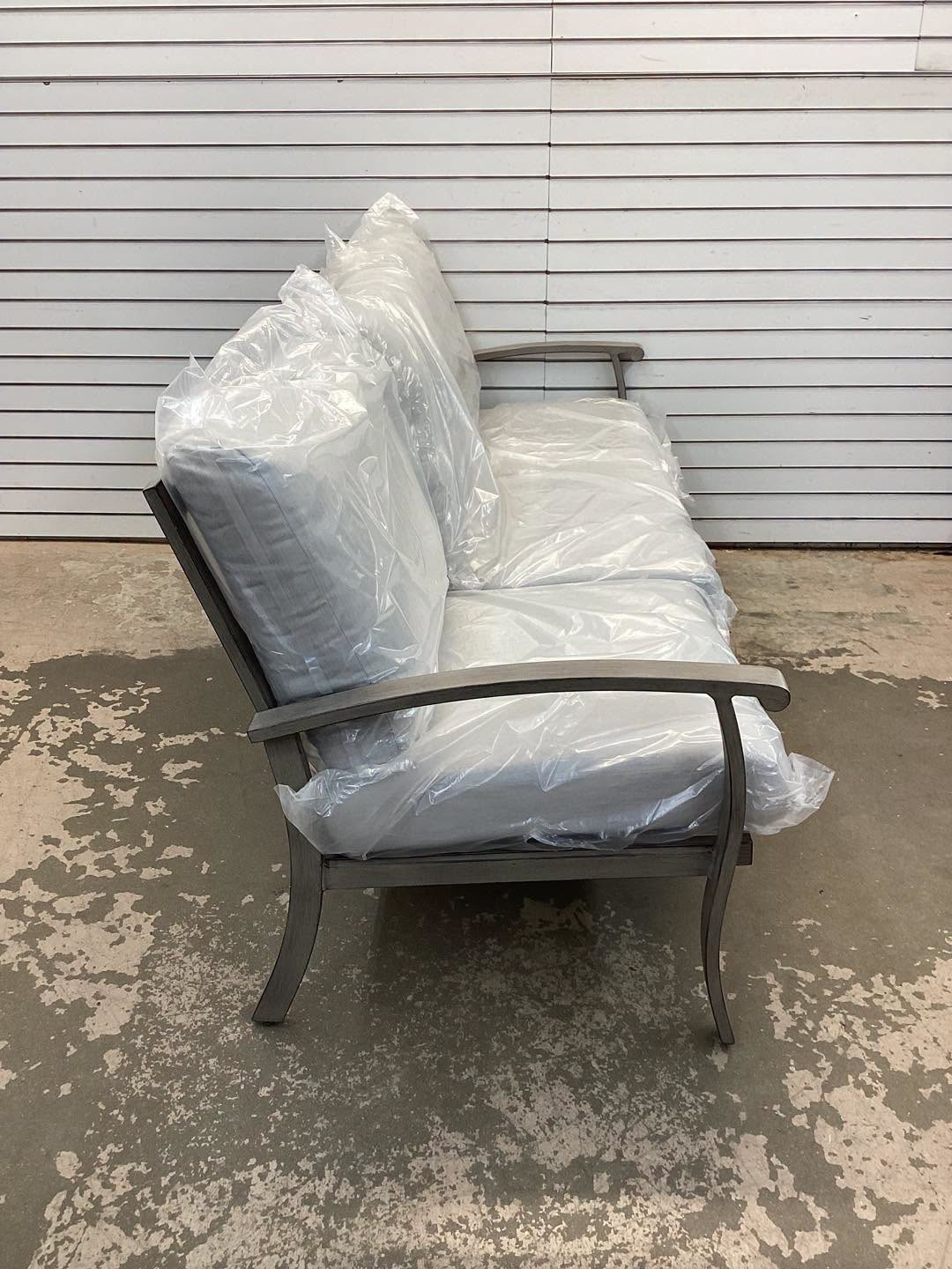 Nettleton Aluminum 3-Seat Outdoor Patio Sofa With Light Gray Cushions