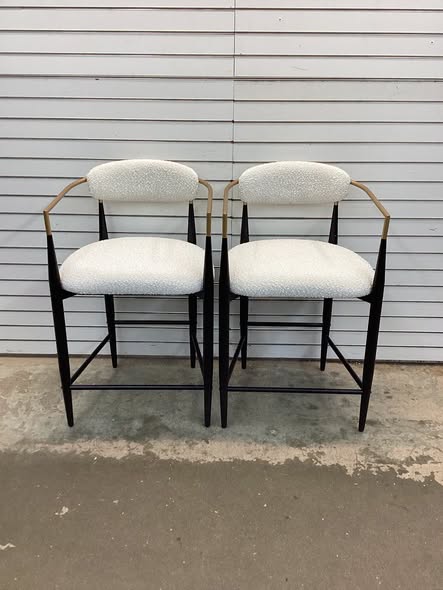 Velora Upholstered 25.8" Counter Stool, Modern Sleek Bar Chair (Set of 2)