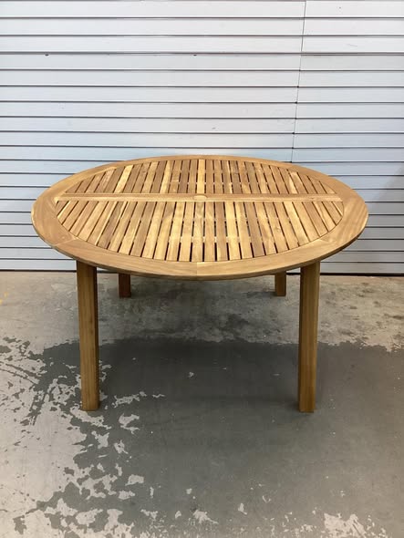 Round Patio Dining Table Acacia Wood Outdoor Dining Table w/ 2'' Umbrella Hole