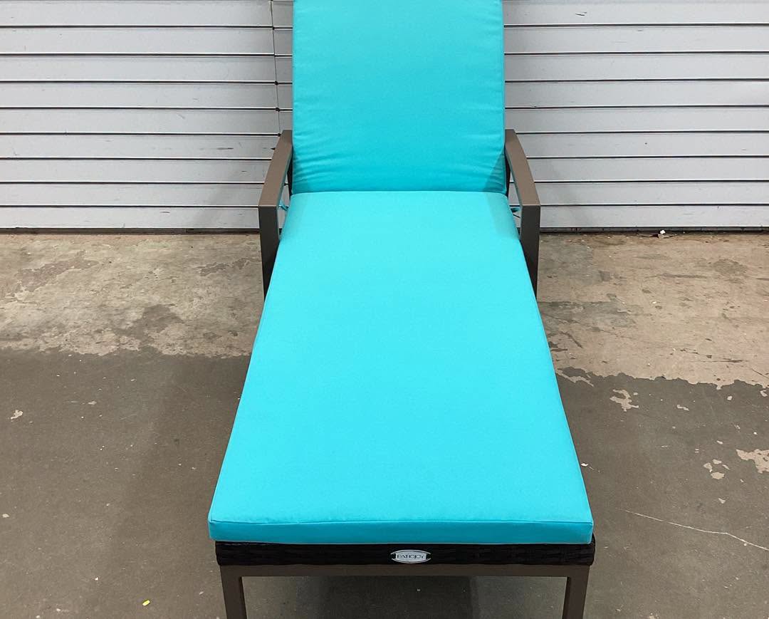 Adjustable Height Rattan Chaise Recliner Patio Lounge Chair with Turquoise Cushions (2-Piece)