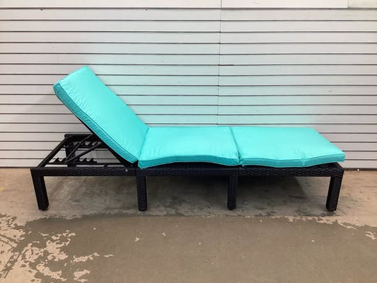 Adjustable Rattan Patio Chaise Lounge Chair Couch with Turquoise Cushions