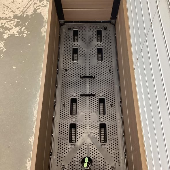 Keter Signature Collection 29 Gal. Resin Elevated Garden Bed