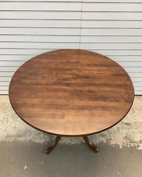 Costway Wooden Dining Table with Round Tabletop and Trestle Legs