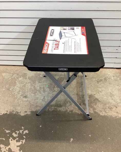 Lifetime 30" Light Commercial Personal Table, Black