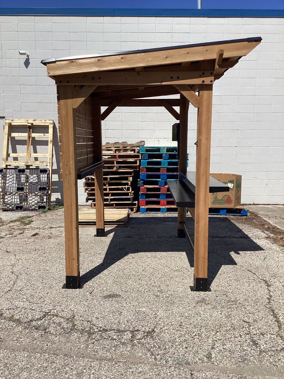 Backyard Discovery Cedar Springs Outdoor Bar