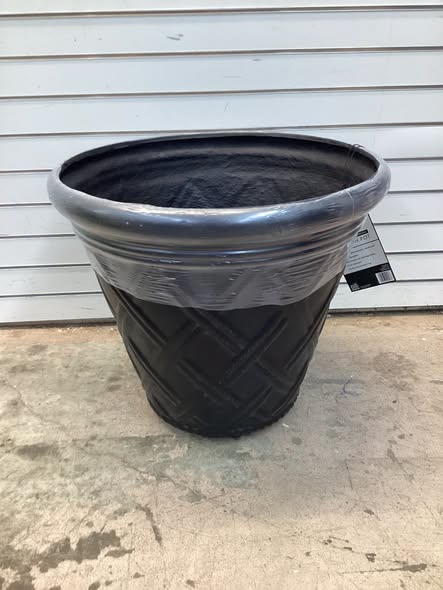Member's Mark 22" Garden Pot