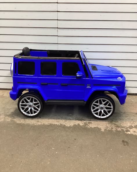 12V Mercedes-Benz G63 Licensed Kids Ride On Car with Remote Control