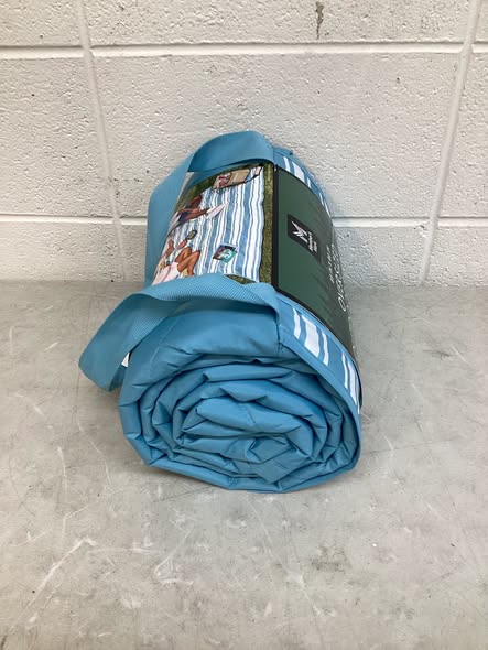 Member's Mark 80"x80" Outdoor Blanket Blue Stripe