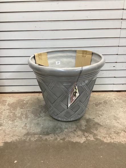 Member's Mark 22" Garden Pot