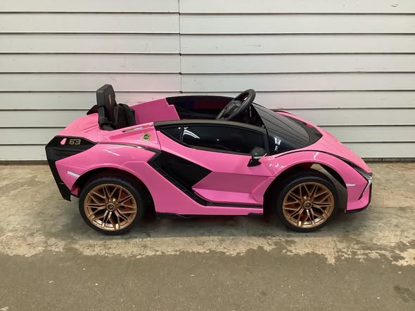 12V Licensed Lamborghini 4WD Kids Ride-on Sports Car with 2.4G Remote