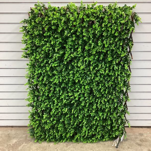 Expandable Fence Privacy Screen with Sun-Protective Artificial Hedge for Balcony Patio
