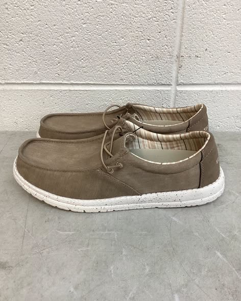 Eddie Bauer Men's Canvas Loafer size 10m