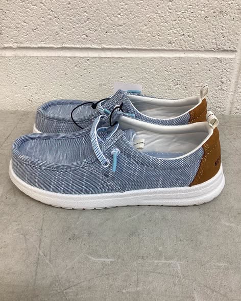 Eddie Bauer Boys Canvas Loafer size 1