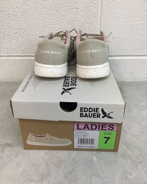 Eddie Bauer Women's Canvas Loafer Size 7