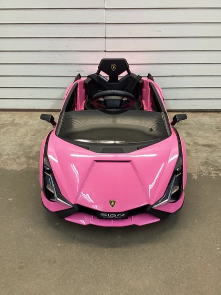 12V Licensed Lamborghini 4WD Kids Ride-on Sports Car with 2.4G Remote