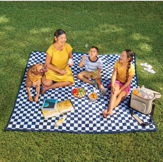 Member's Mark 80"x80" Outdoor Blanket Check