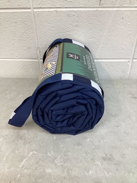 Member's Mark 80"x80" Outdoor Blanket Check