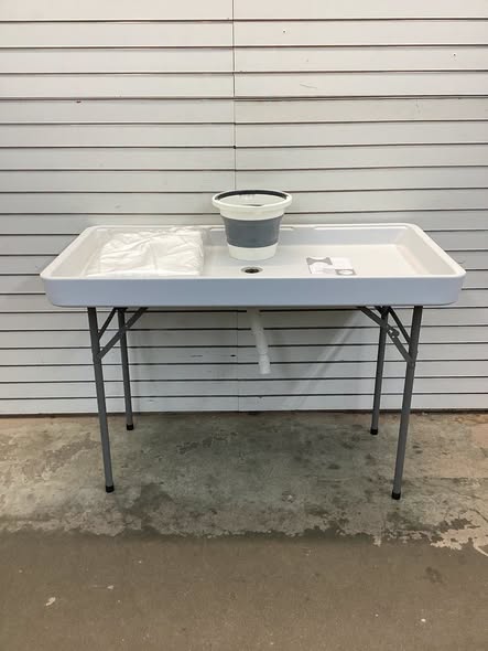 4 Feet Plastic Party Ice Folding Table with Matching Skirt and Ice Bucket